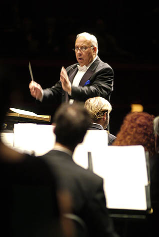 Neeme Jarvi conducting